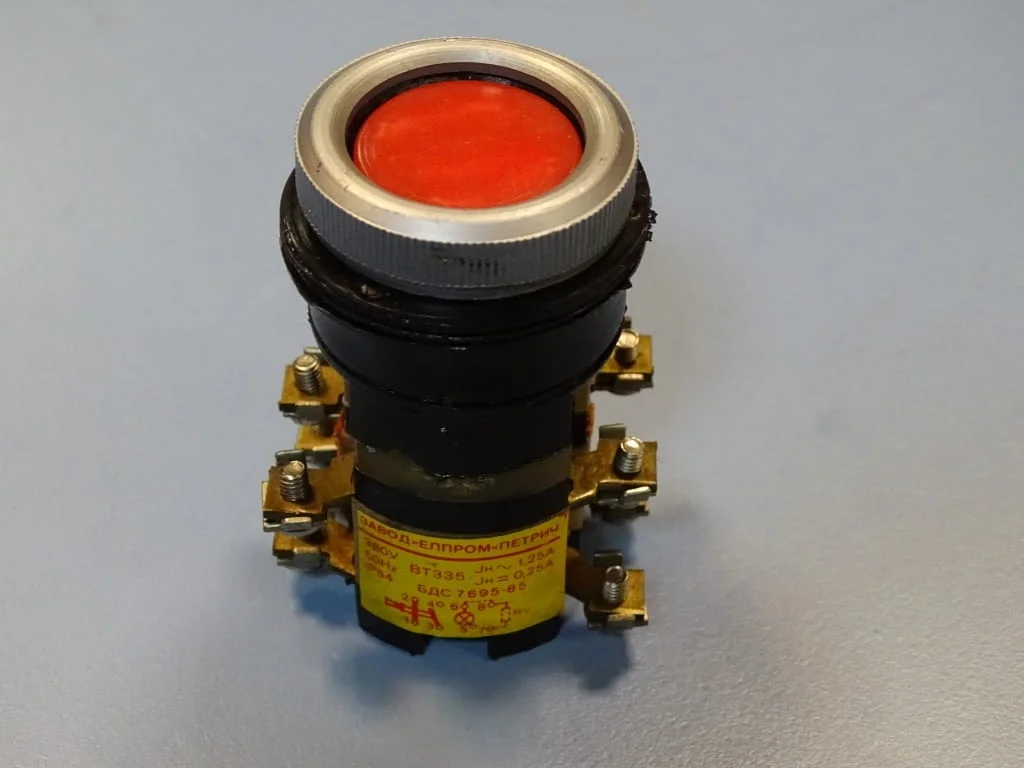 Бутон ВТ 335 Елпром Петрич 380V 50Hz — снимка 4