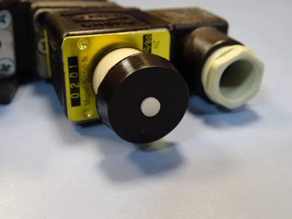 Пневматичен разпределител SHOKU-HERION 5BC-03F solenoid valve 100VAC — снимка 8