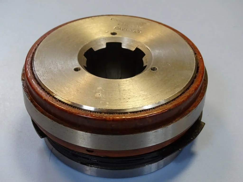 Електромагнитен съединител ЭМ-32У4(ЕМ-32У4) electromagnetic multi-plate clutch 24VDC — снимка 3