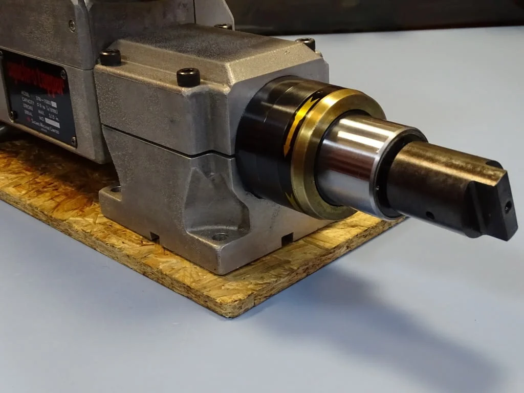 Агрегатна пробивна глава Synchro Tapper STB-108U 220V 60Hz 3Phase — снимка 3