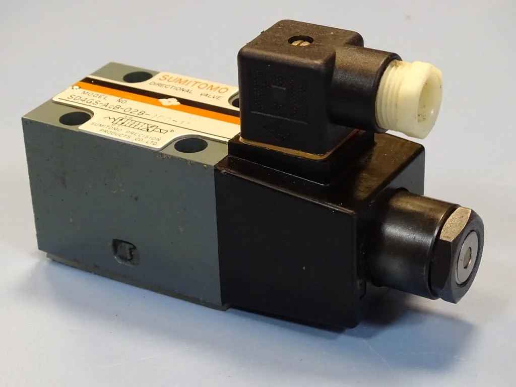 Хидравличен разпределител SUMITOMO SD4GS-AcB-02B-100-11 directional valve 100V — снимка 3