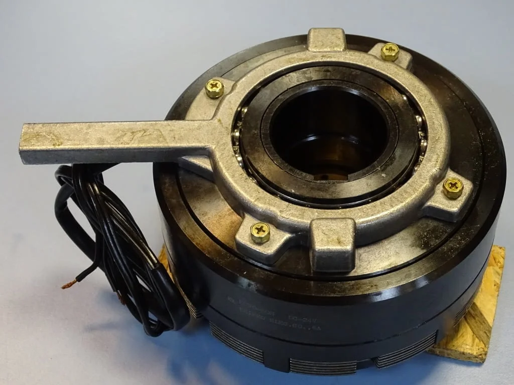 Електромагнитна спирачка SHINCO Electric MCWO-20S clutch brake 24V 200Nm — снимка 6