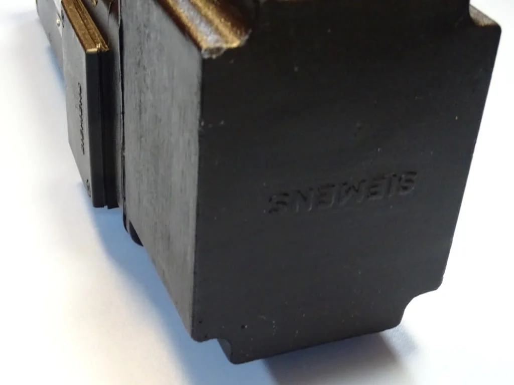Правотоков ел. двигател Siemens 1HU3056-OAC01-Z servo motor 176V — снимка 3