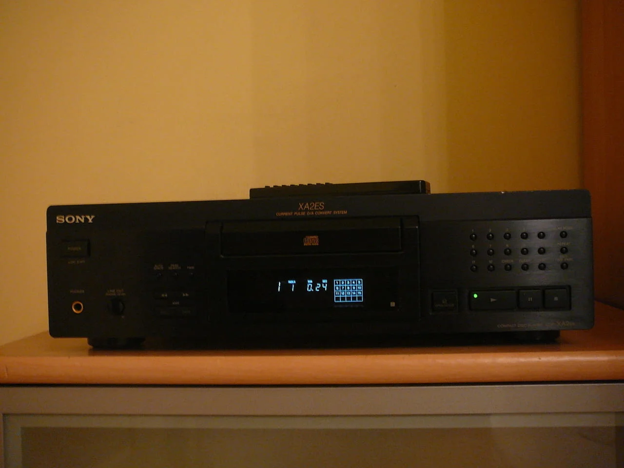 Sony cdp-xa2es cheren