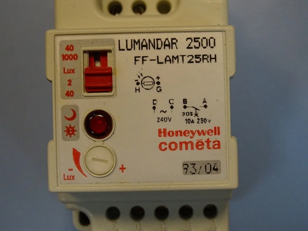 Фотоелектрически сензор Honeywell Cometa Lumandar 2500 FF-LAMT25RH Photoelectric switch — снимка 4