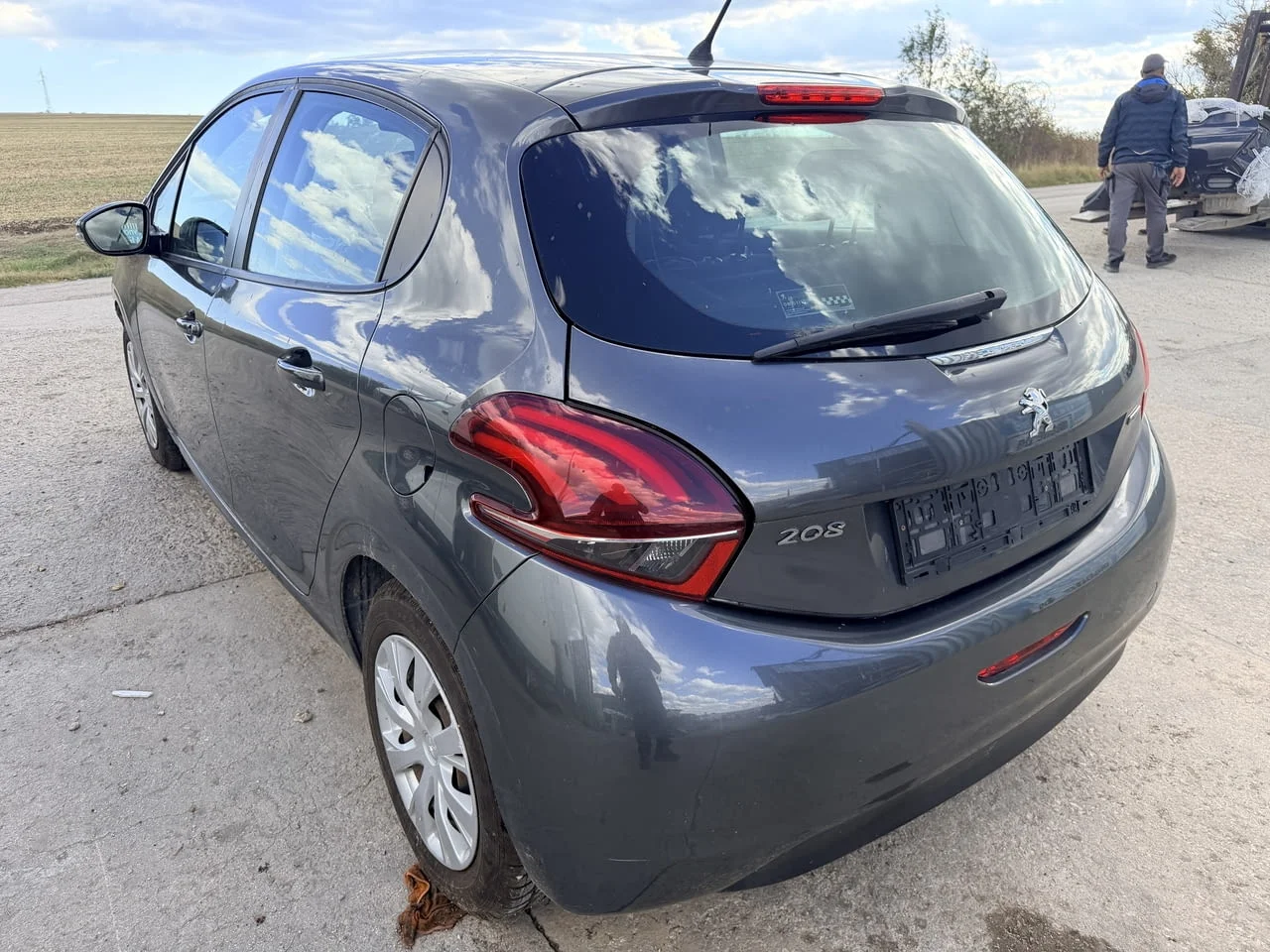 Peugeot 208 1.2 PureTech, двигател HMZ, HM01, 82 кс., 5 ск., 114000 км., 2017г., евро 6D, Пежо 208 1 — снимка 6