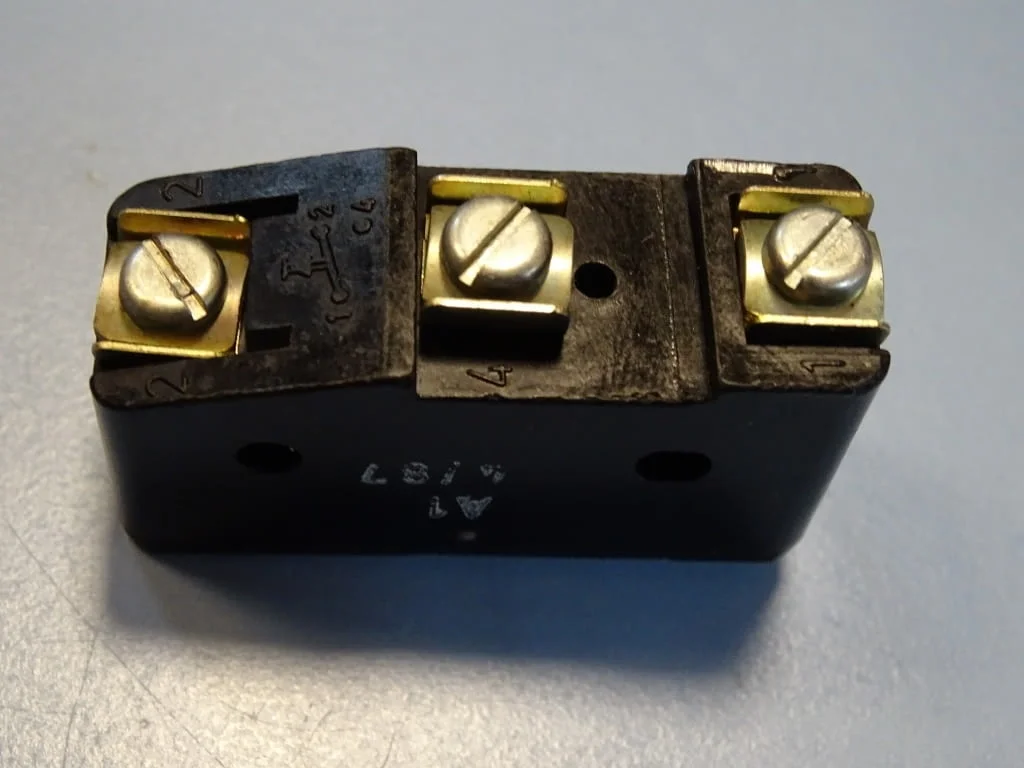 Микроизключвател VEB Robotron typ A1 micro switch 380VAC 16А — снимка 4