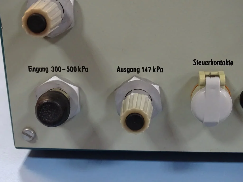 Уред за активен контрол VEB Massi AEROPAN C-IV dual air gauge 500kPa — снимка 8