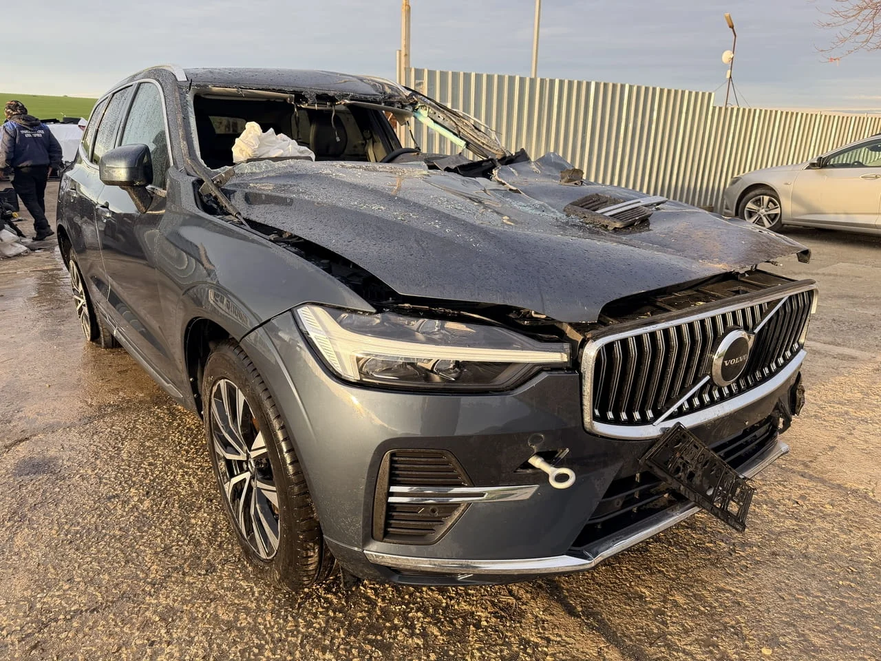 Volvo XC60 2 B5 Mild-Hybrid AWD 2.0 дизел, двигател D420T2, 235 кс., 4x4, автоматик, 2024г., 15 000