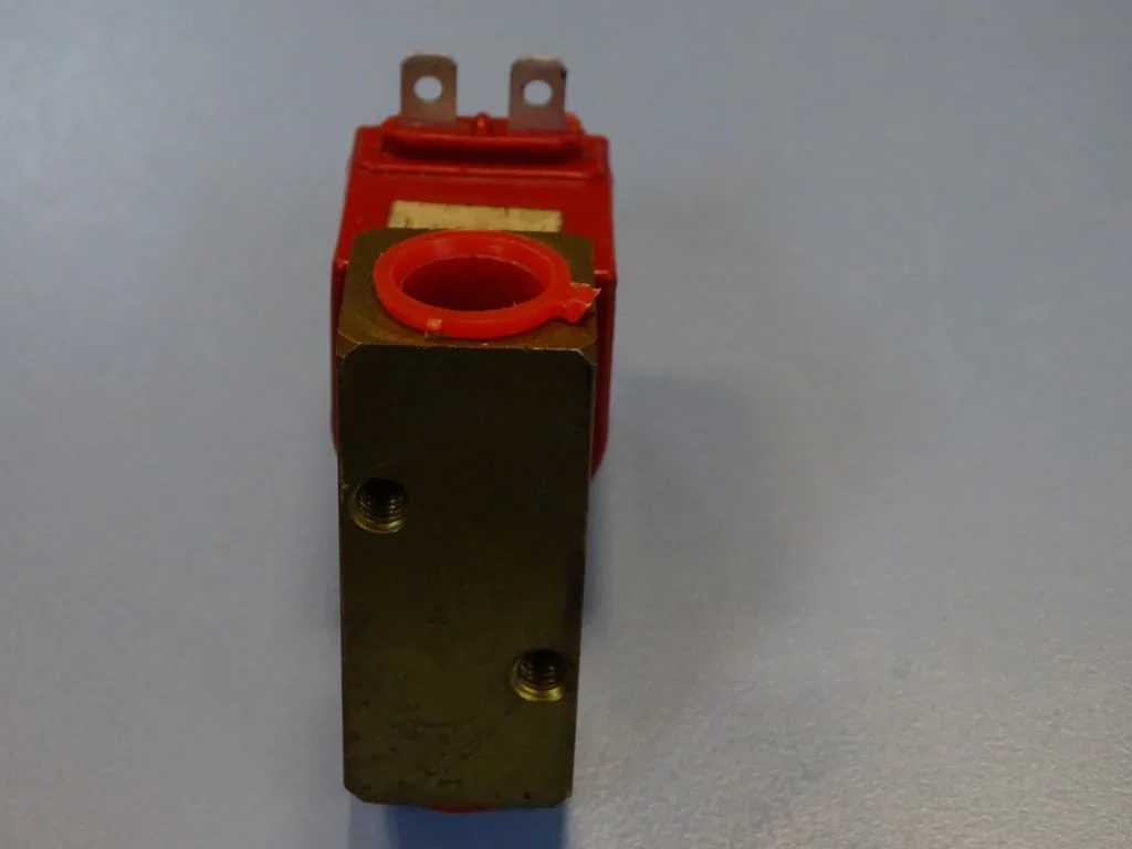 Магнет вентил Lucifer 321A 11 valve relay 110V 7.5Bar — снимка 5