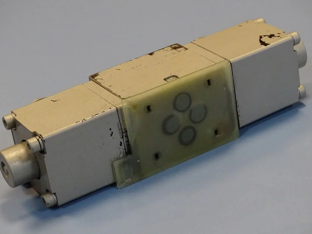 Хидравличен разпределител HERION S6VH13G0090011 directional valve 24VDC — снимка 5