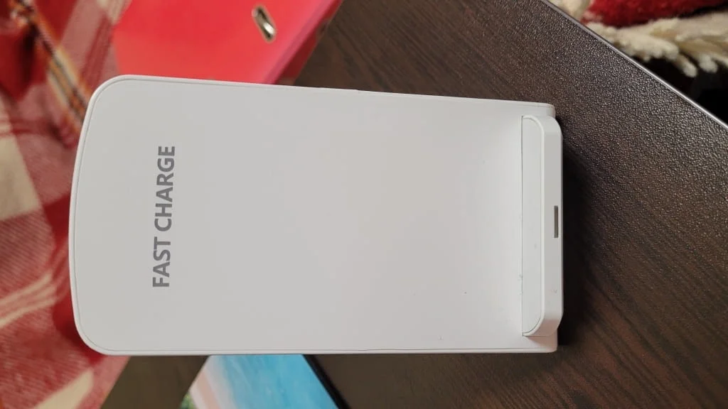Универсална безжична зарядна станция (Wireless Charger Stand) — снимка 2