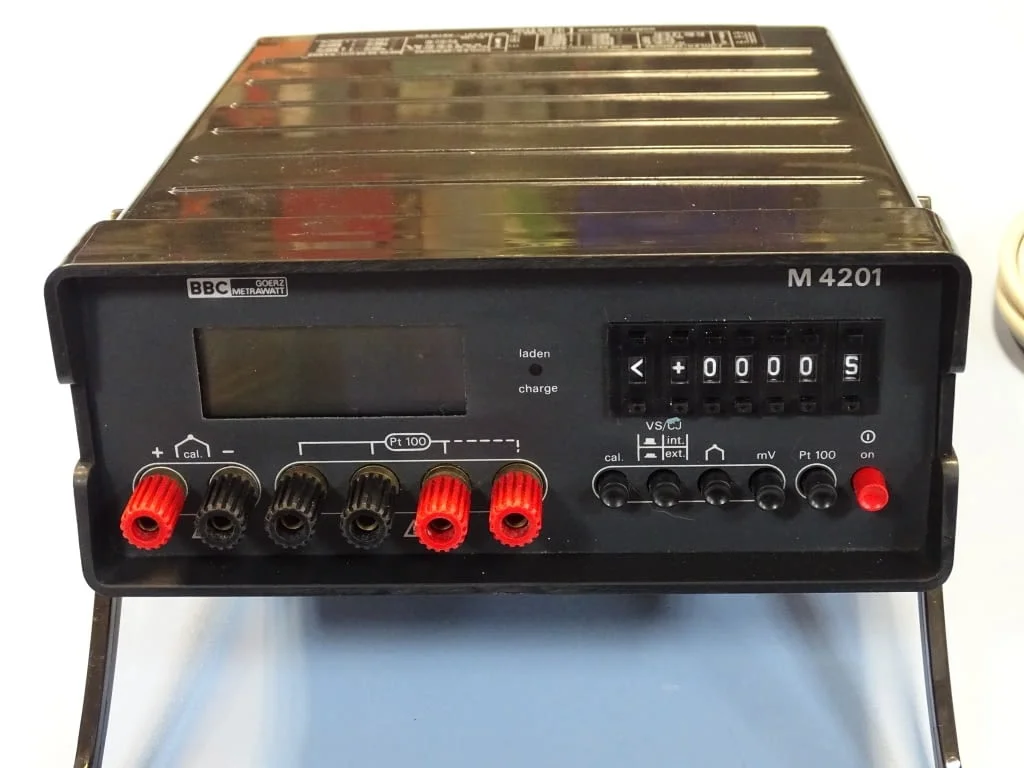 Терморегулатор с релеен изход BBC Goerz Metrawatt M4201 temperaturkalibrator — снимка 2