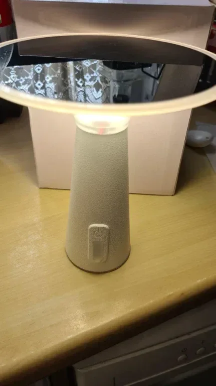 Xtralite Solaris LED лампа – захранвана със слънчева енергия и презареждаща се с USB-C, бяла — снимка 3