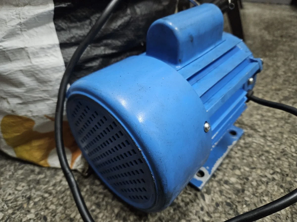Монофазен електро двигател 0.55 kW (550W) — снимка 3