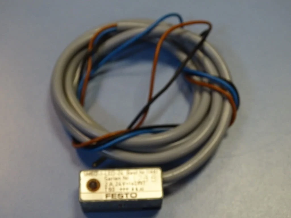 Индуктивен сензор Festo SMEO-1-LED-24 proximity switch — снимка 3