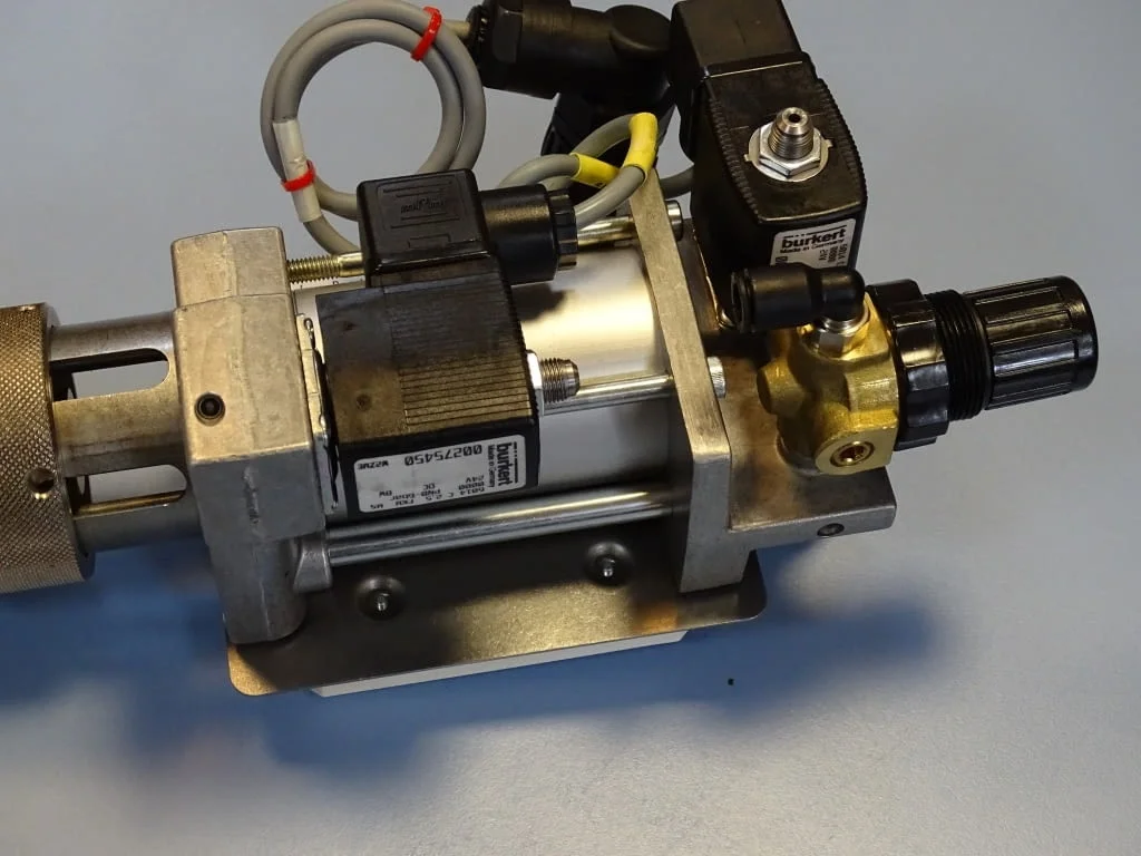Мултиплицираща помпа Robatech KPC 12 Piston Pump 24VDC — снимка 9