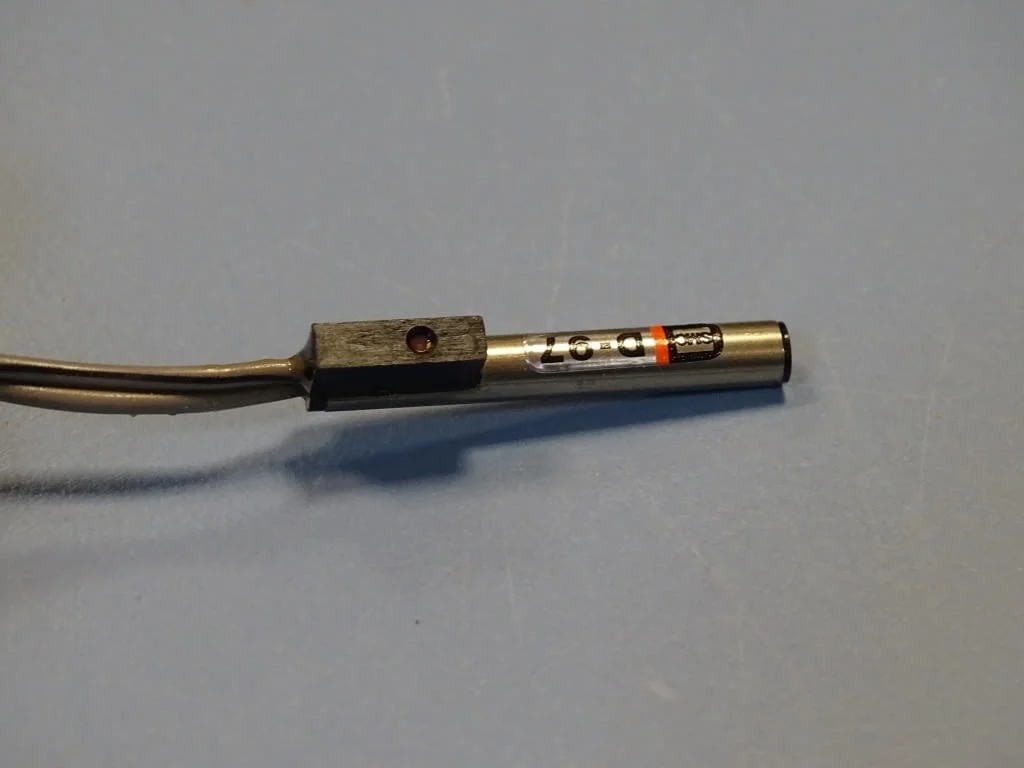 Пневматичен цилиндър SMC CDUK10-20D + 2 сензора SMC D-97 indicator — снимка 6