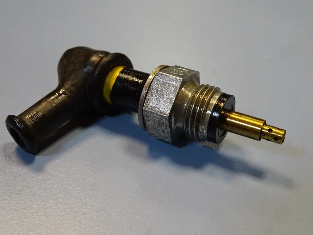 Четка ел. контактна ZF M14x1.5xф4 electrical contact brash L-14mm 24VDC — снимка 2