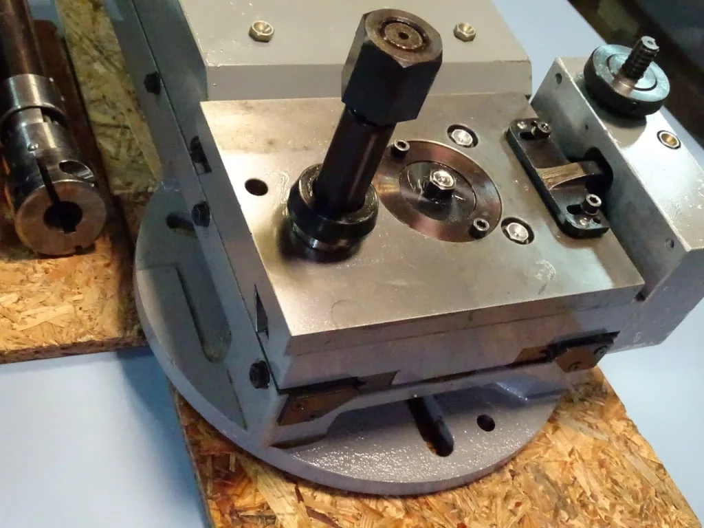Резбонарезен агрегат за струг Duplomatic FIL 50D4BMT/11 Automatic Tapping Machine — снимка 10