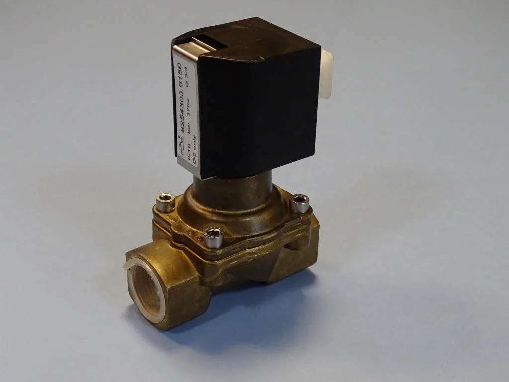 Магнет вентил Buschjost solenoid valve 24VDC G3/4 — снимка 3