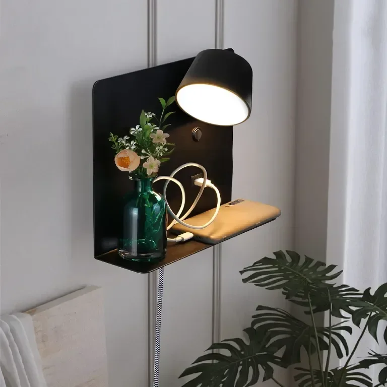 SUNLLOK Модерна LED стенна лампа с USB порт и рафт, черна — снимка 6