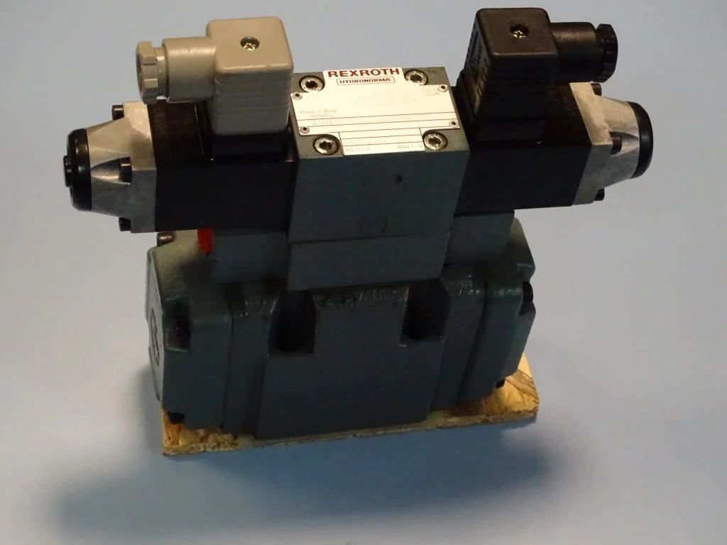 Хидравличен разпределител Rexroth 4 WE 6 J51/AG24NZ4/B08 Rexroth 4 WEH 10 J20/6A G24NEZA/B08