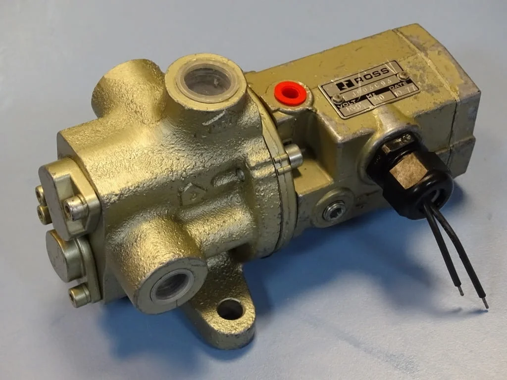 Пневматичен разпределител за преси ROSS J2776A3001 directional control valve 100V — снимка 9
