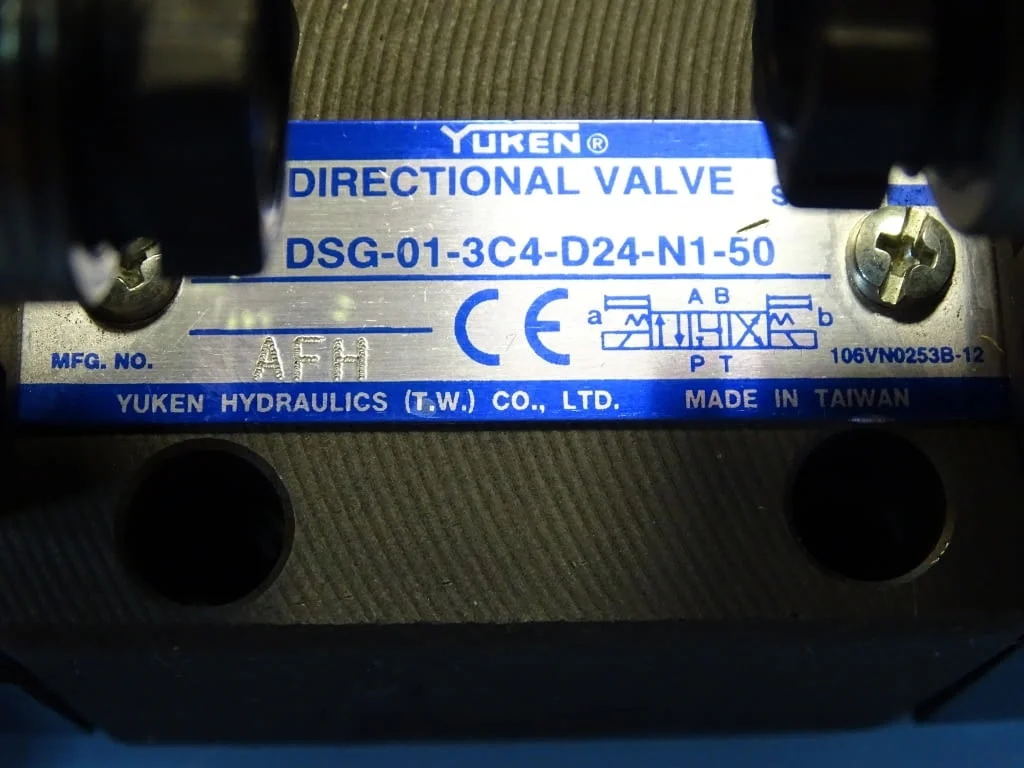 Хидравличен разпределител YUKEN DSG-01-3C4-D24-N1-50 directional valve — снимка 3