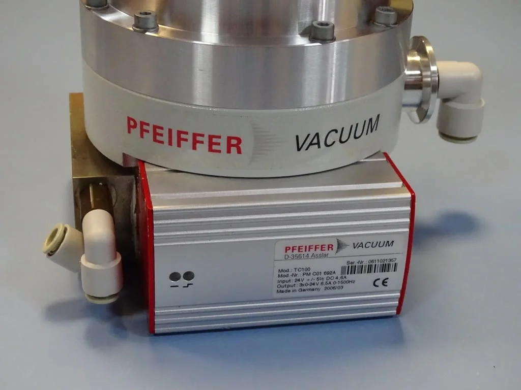 Вакуум помпа PFEIFFER VACUUM TMH 262 P Turbomolecular Pump 210L/S — снимка 2