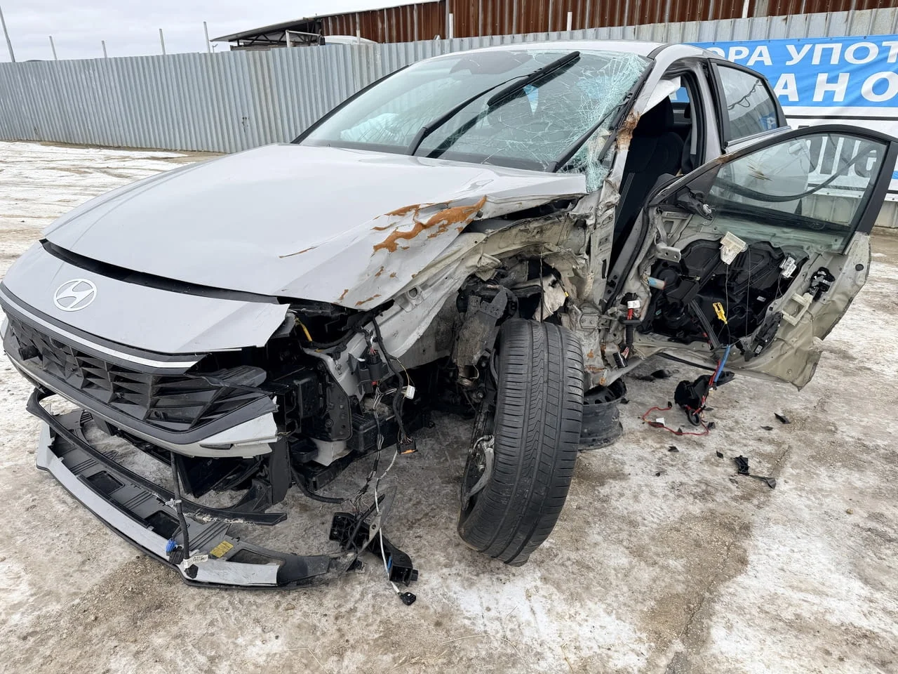 Hyundai Elantra 7, 1.6 MPI двигател G4FM, 123 кс., автоматик, 24000 км., 2024 г., Хюндай Елантра 7, — снимка 3