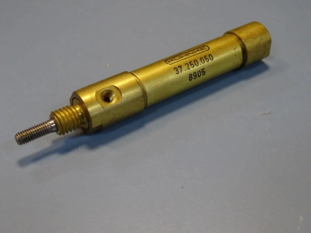 Пневматичен цилиндър KUHNKE pneumatic cylinder Ф15