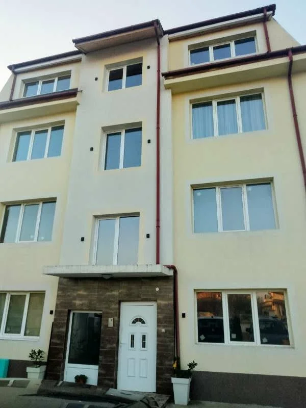 Продаваме двустаен апартамент в кв. Терзиите — снимка 5