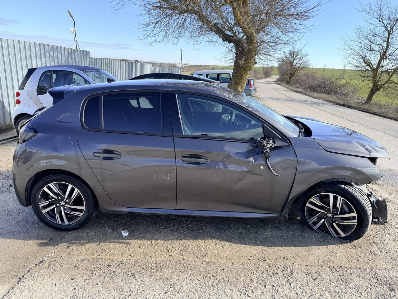 Peugeot 208 1.2 PureTech, двигател HNK, 101 кс., ск. Кутия - автоматик 8 ск. 20GTBB, 2022г., 27000 к — снимка 3
