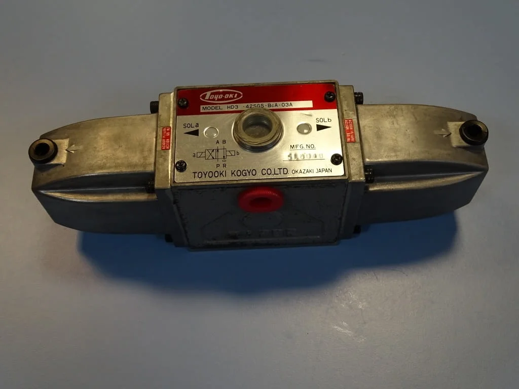Хидравличен разпределител TOYO-OKI HD3-42SGS-BcA-03A solenoid operated directional valve 100/110V — снимка 8