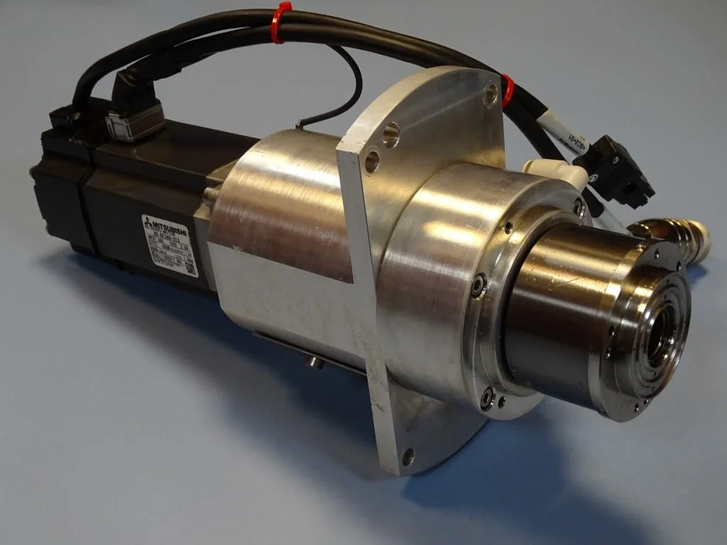 Серво мотор MITSUBISHI HC-KFS46-S13 AC servo motor, куплунг R+W, корпус IPW-800 L30 — снимка 7