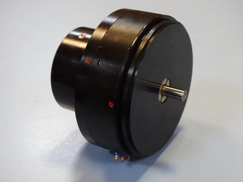 Ротационен потенциометър Novotechnik A774a505 Rotari Potentiometer — снимка 8