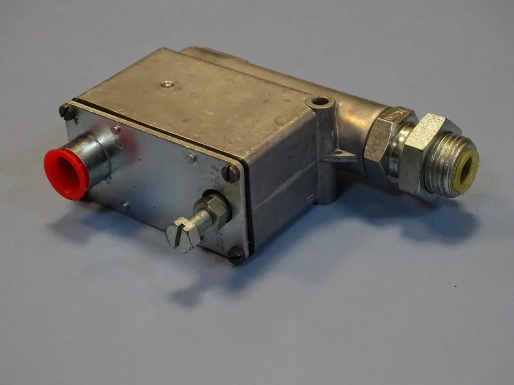 Пресостат хидравличен HAWE DG2H hydraulic pressure switch — снимка 6