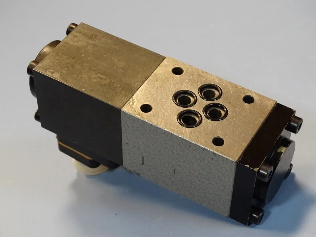 Хидравличен разпределител WANDFLUH-Hydraulik AM4Z60a directional valve 110V — снимка 5