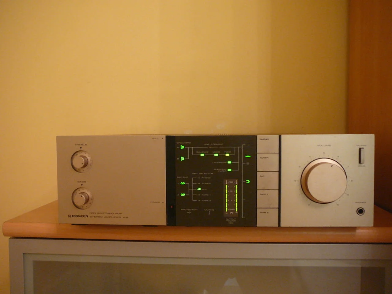 Pioneer a-8