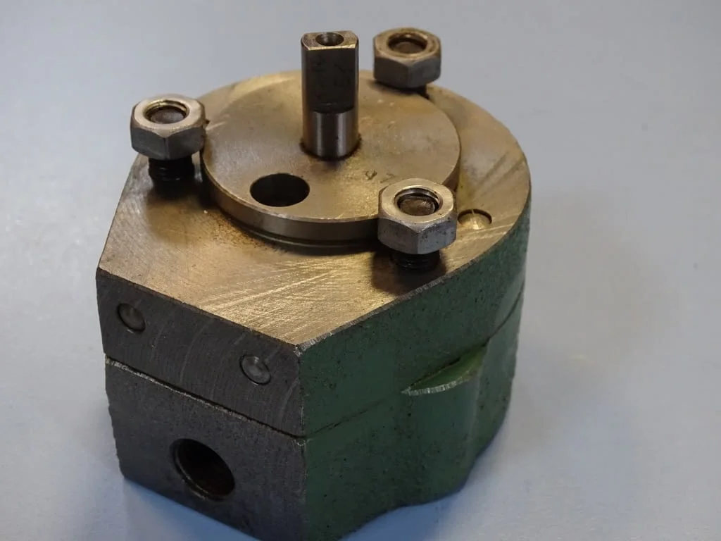 Хидравлична помпа TOS 503 1012E1-5C3 1013E2 Hydraulic pump — снимка 7
