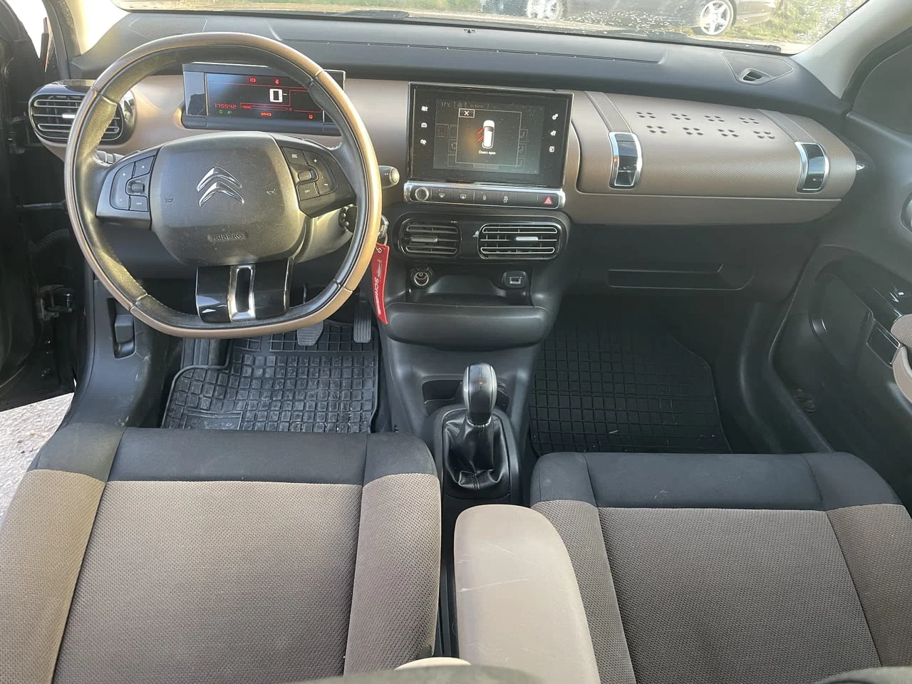 Citroen C4 Cactus двигател BHY, 1.6 BlueHDI, 99 кс., 5 ск., 175 000 km., 2019 г., euro 6D, Ситроен Ц — снимка 8