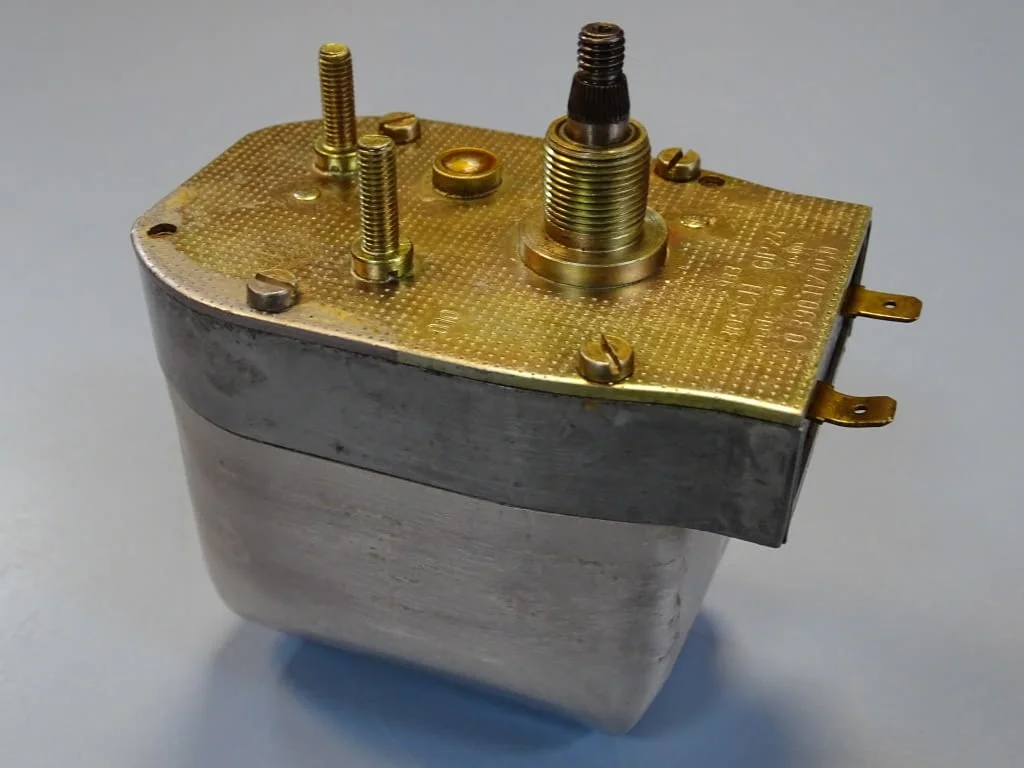 Мотор редуктор за чистачки Bosch wiper motor 24VDC — снимка 7