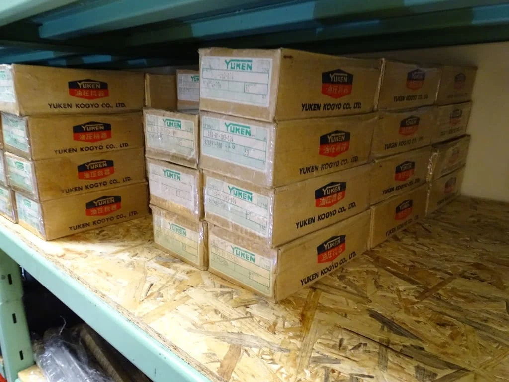 Хидравличен разпределител YUKEN DSG-01-3C4-D24-50 directional valve 24VDC — снимка 8