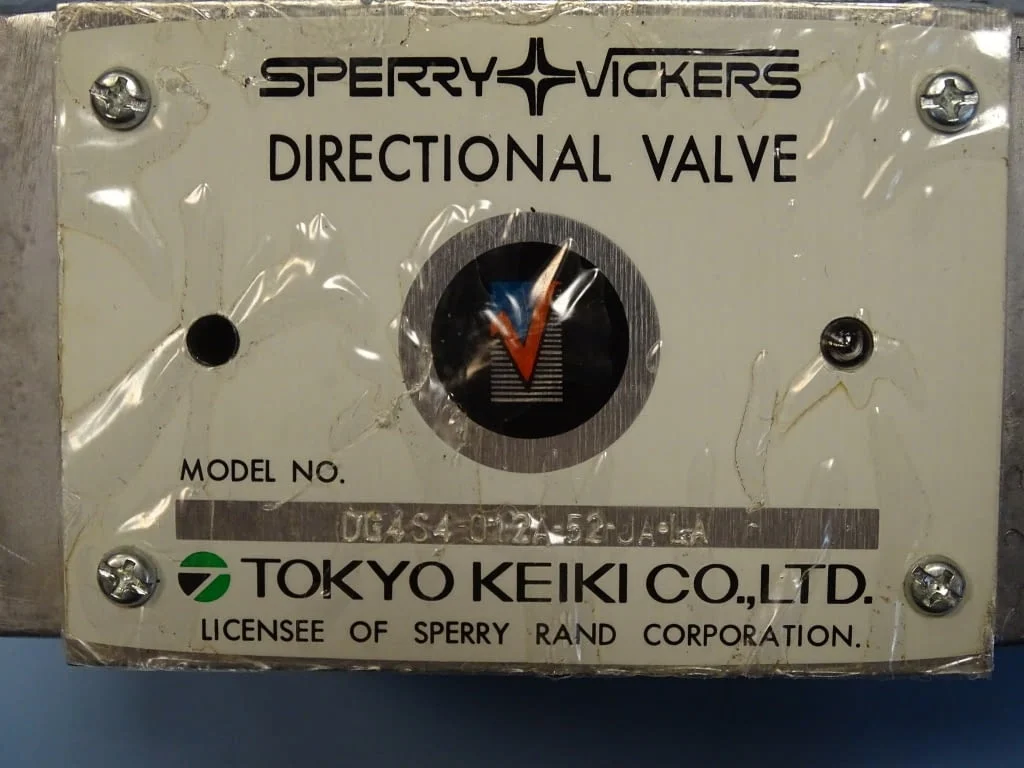 Хидравличен разпределител Sperry Vickers DG4S4-012A-52-JA-LA directional valve 100V — снимка 2