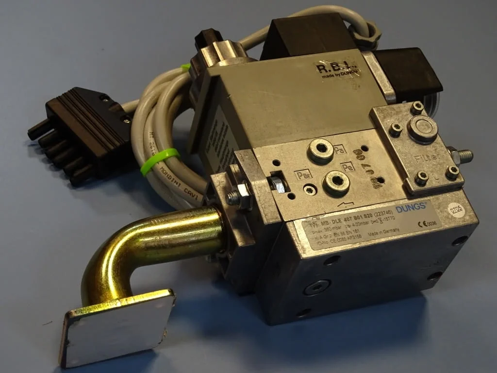 Газов разпределител DUNGS MB-DLE 407 B01 S20 Gas Multi Block 230V — снимка 6