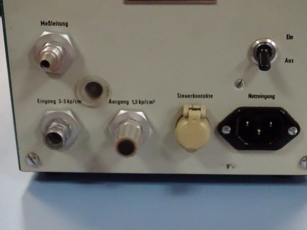 Уред за активен контрол VEB Massi AEROPAN B-IV dual air gauge 3-5kp/cm2 — снимка 5