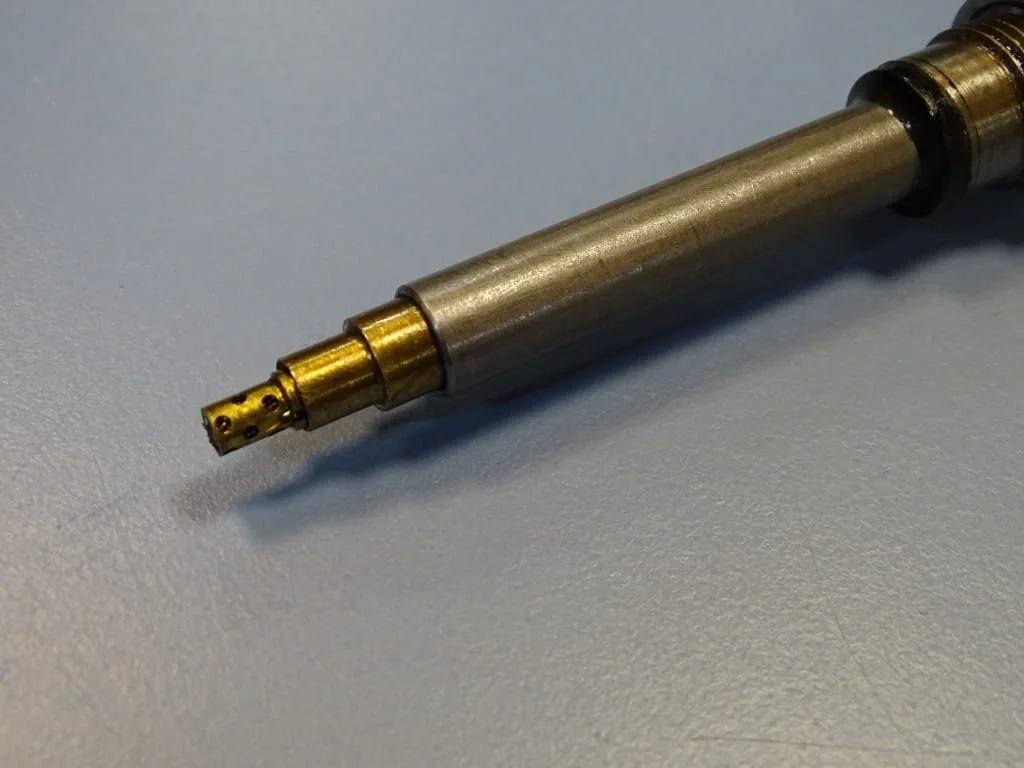 Четка ел. контактна ZF M14x1.5xф4 electrical contact brash L-65mm 24VDC — снимка 2