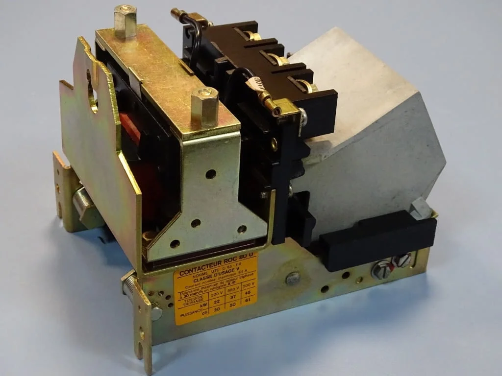 Контактор UNELEC ROC 80U(UTE C63-110) contactor 63A 110V — снимка 9