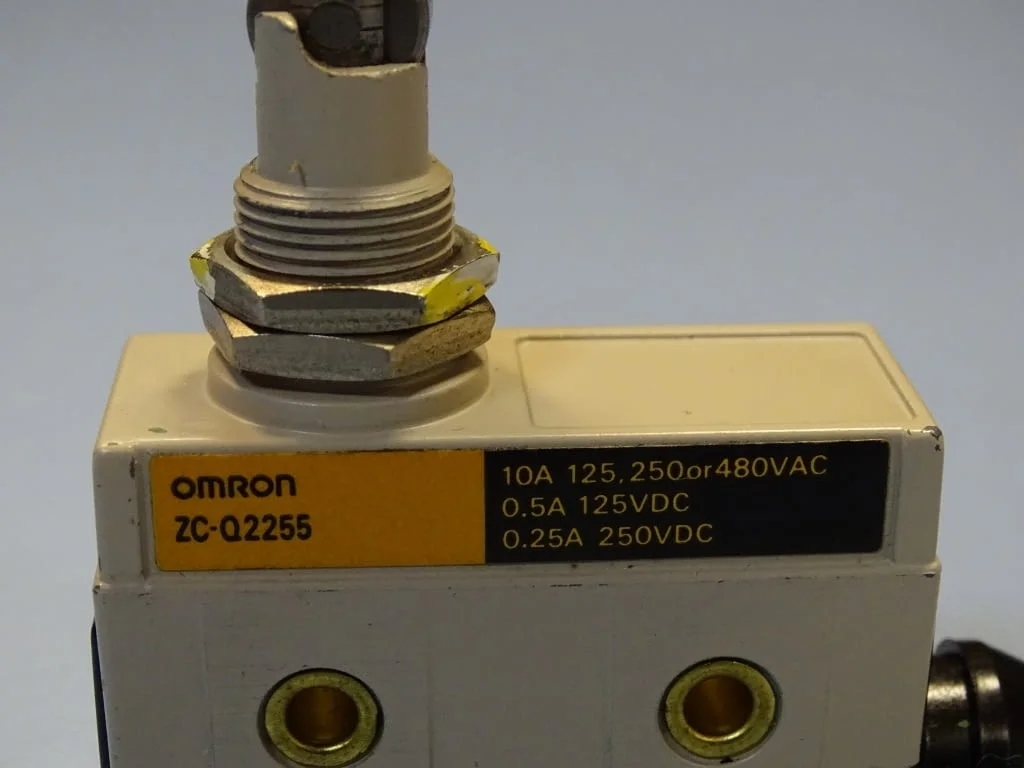 Изключвател Omron ZC-Q2255 Limit Switch 15A/250V — снимка 4